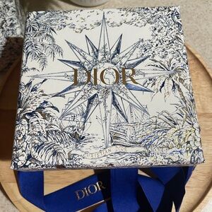 ⭐️NEW Dior‎ Box and Ribbon⭐️